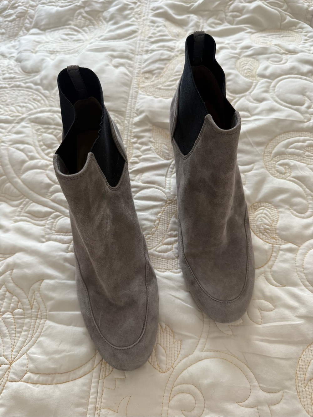 Naturalizer Leather Women’s Gray Suede Ankle Boots - Sleek Chelsea Style